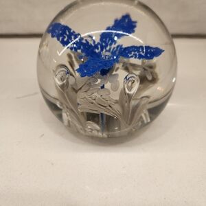 3.5‎ Inch Blue White Floral Burst Bubbles Clear Art Glass Paperweight Unsigned